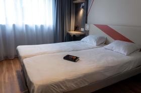 Ibis Budget Saint Malo Centre - photo 18